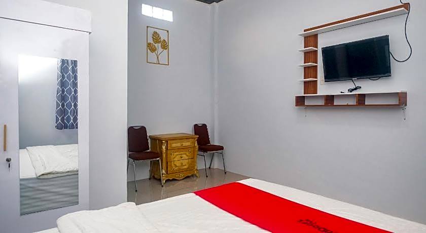 RedDoorz @ MG House Siantar Timur