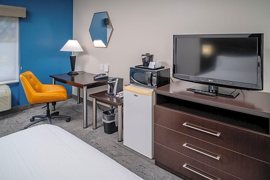 Holiday Inn Express & Suites Cross Lanes By IHG