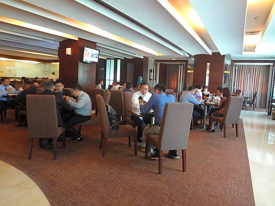 President Executive Club