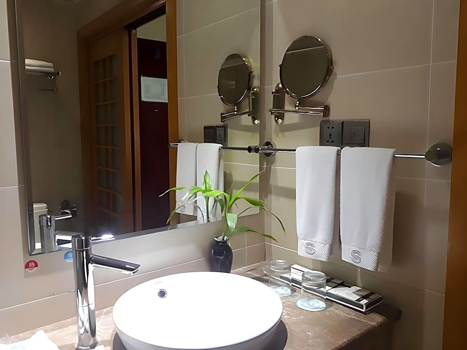 San Jiang Grand Hotel