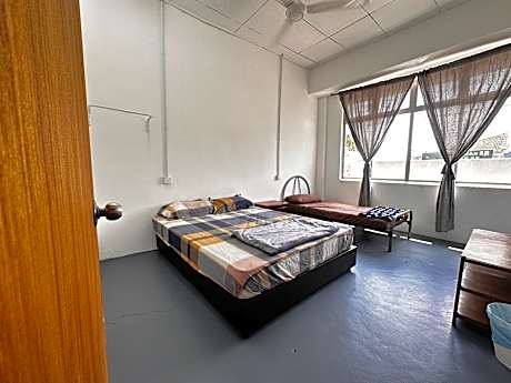 Jiaxin Dormitory Puteri Wangsa