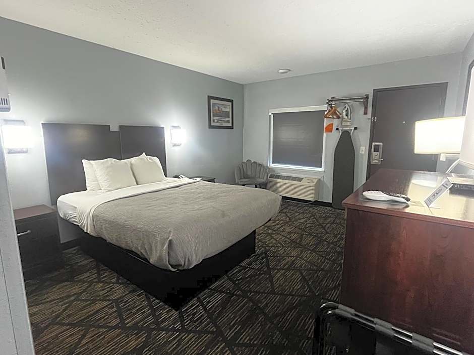 Quality Inn Grand Rapids Near Downtown