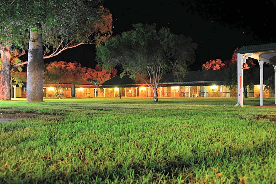 Overlander Homestead Motel