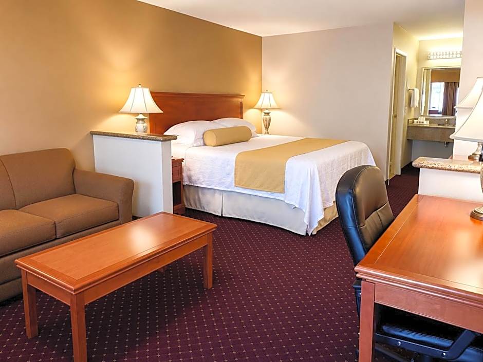 Burbank Inn and Suites