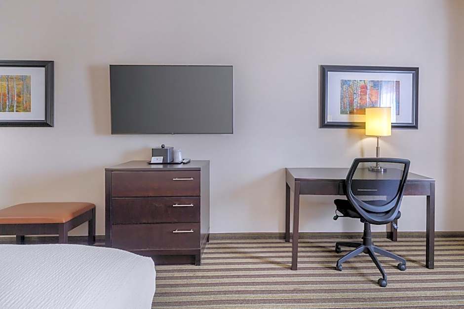 Best Western Plus Sherwood Park Inn & Suites