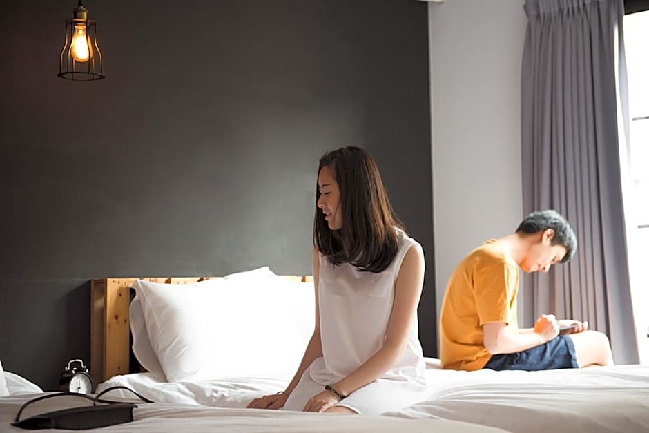 被愛咖啡小旅館 Birdeye Garden