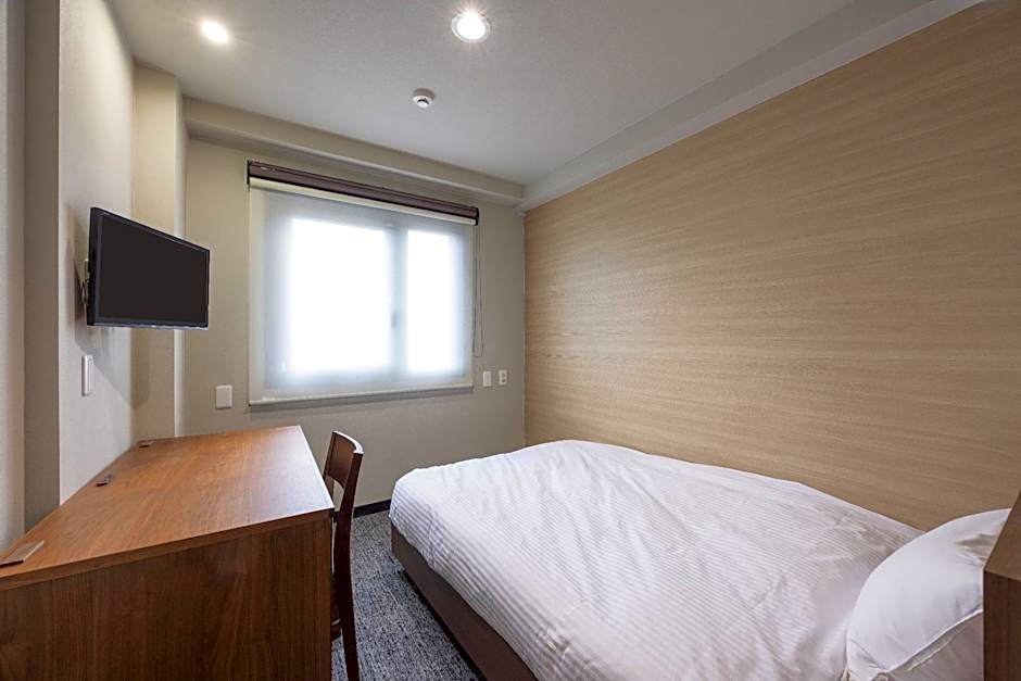 Photo 1 of 7 of Renewal Single Room - Non-Smoking