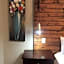 Tranquil House B&B @ 1 College Ave