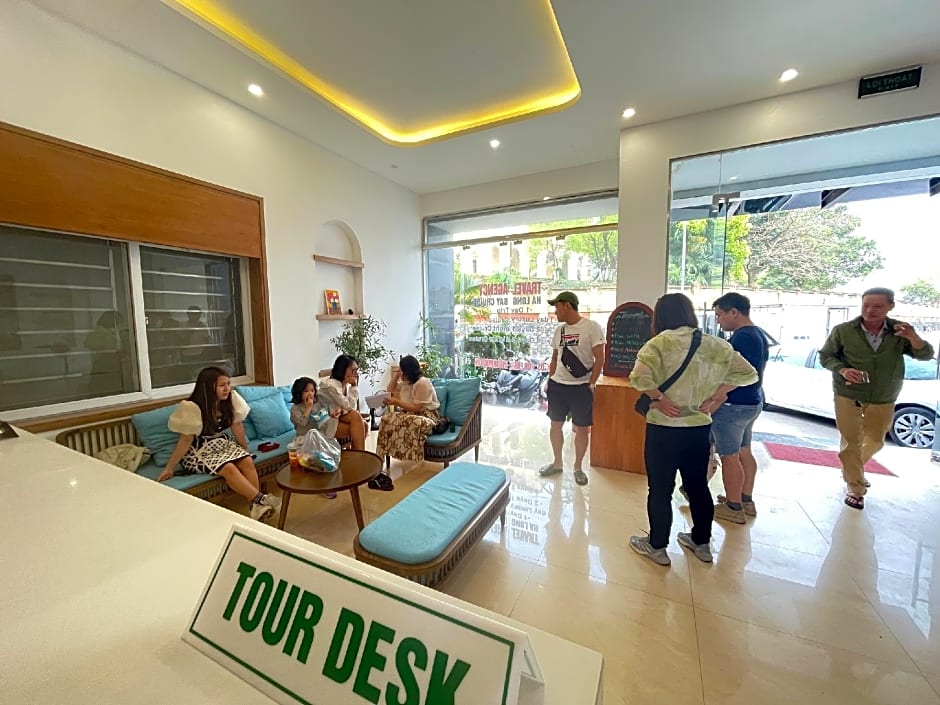 The Light Hotel Halong