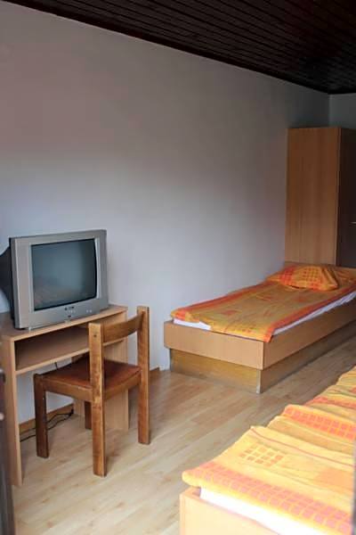 Youth Hostel Nika