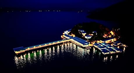 Coron Underwater Garden Resort