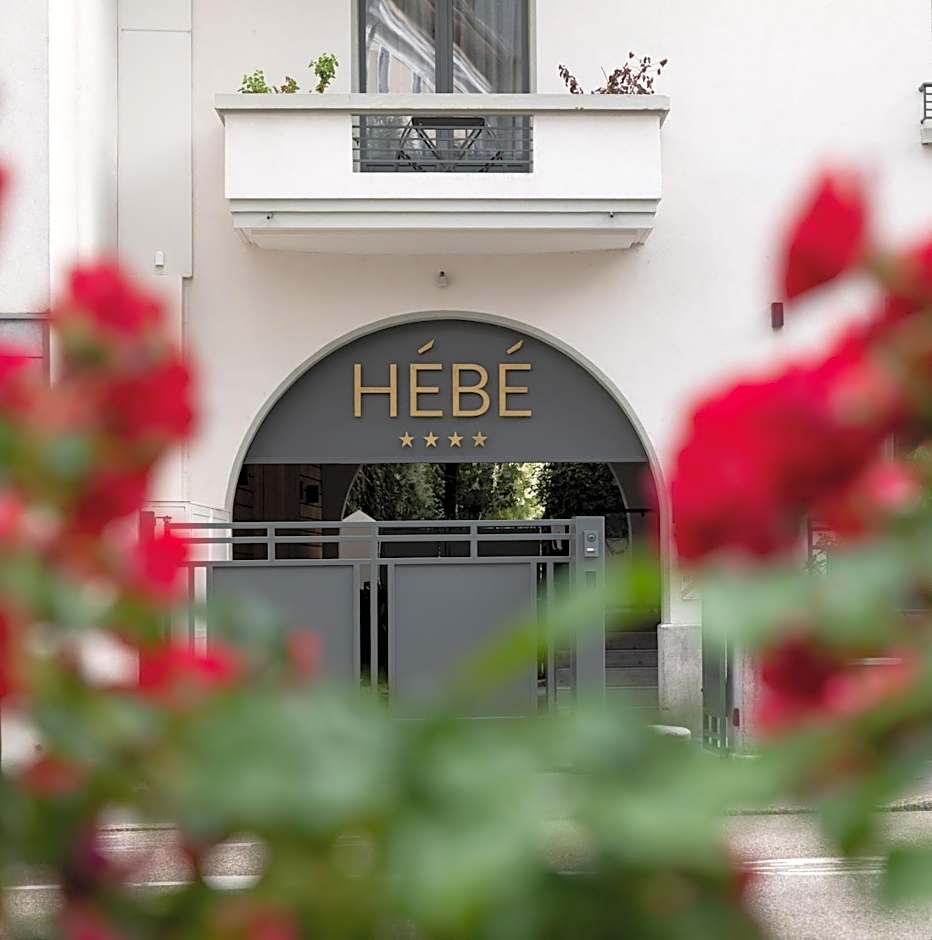 Hébé Hotel