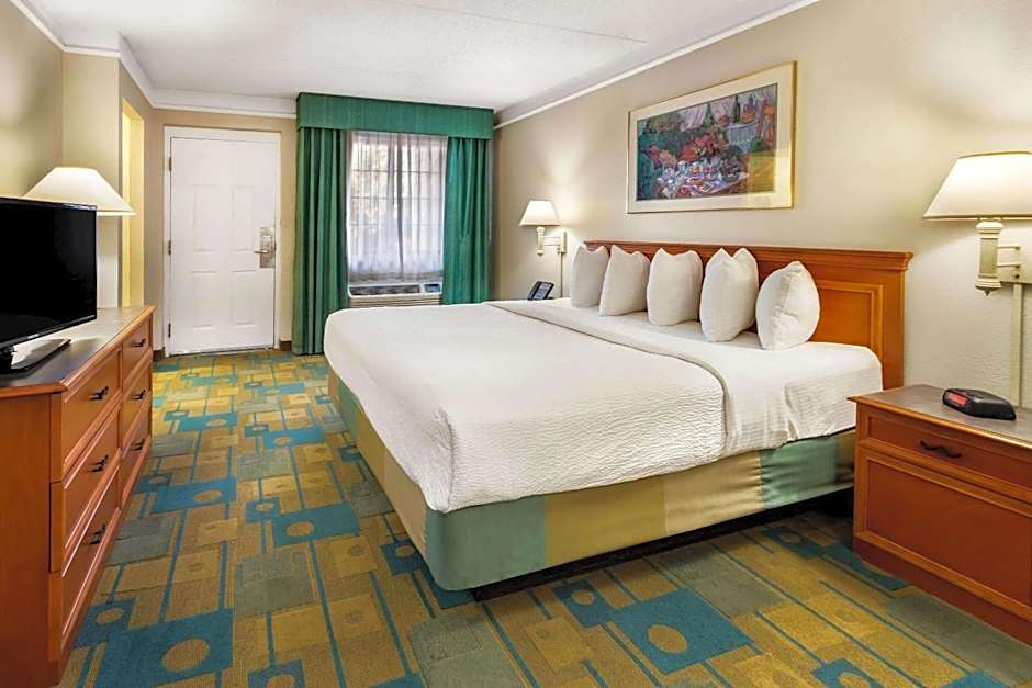 La Quinta Inn & Suites by Wyndham Albuquerque Northeast