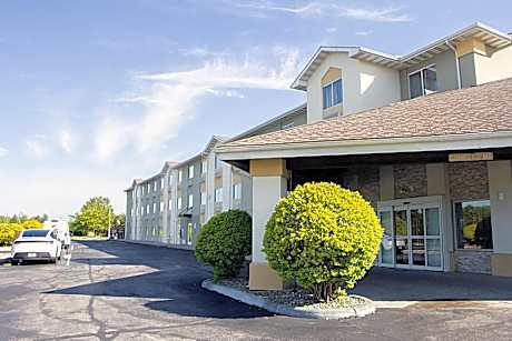 Baymont by Wyndham Maumee Toledo