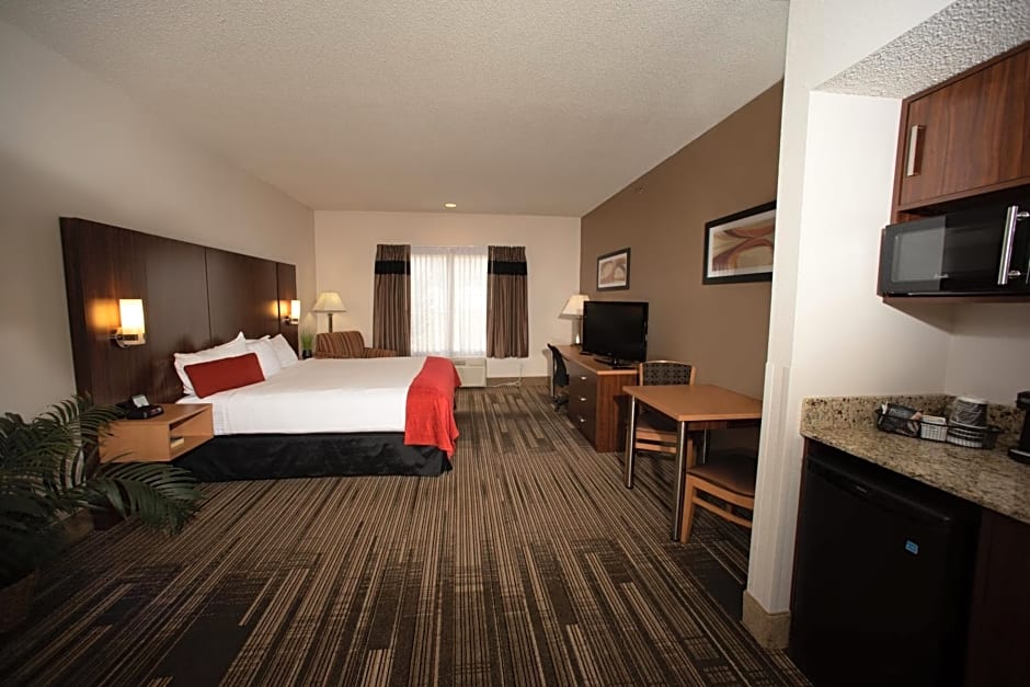 Northfield Inn Suites and Conference Center