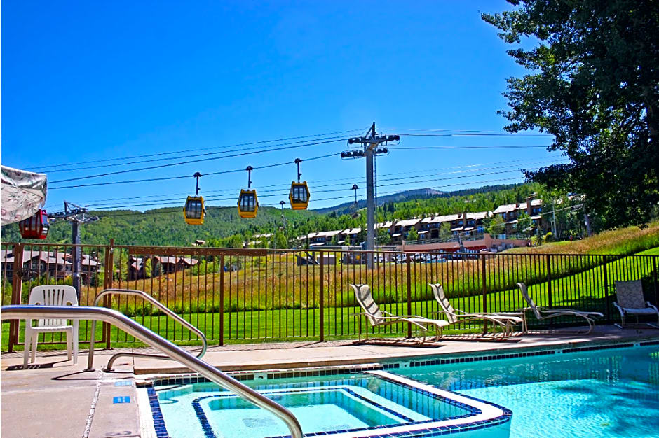 Mountain Chalet Snowmass