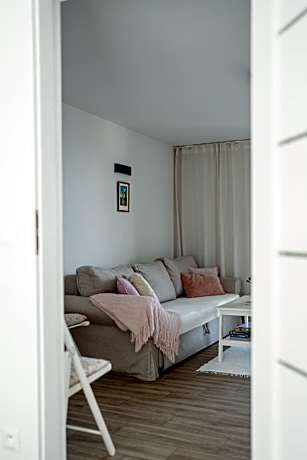Apartment with Lake View