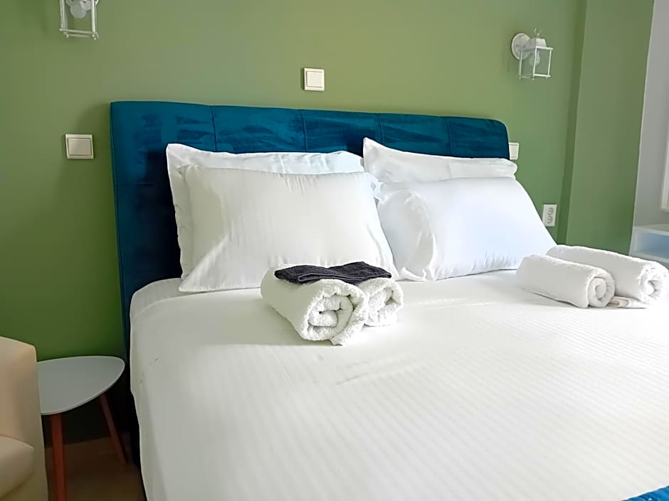 Studios Spiros Parga