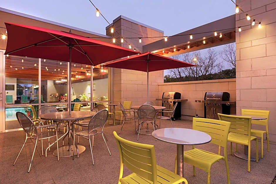 Home2 Suites by Hilton Youngstown West/Austintown, OH
