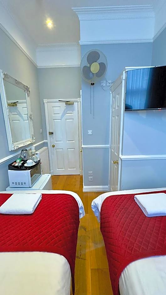 Classic Hyde Park Hotel