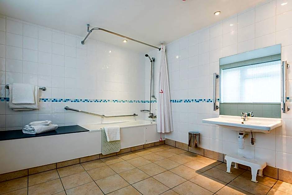 Holiday Inn Chester South By IHG