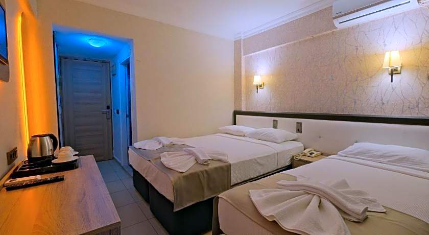 MONİ HOTEL