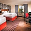 Staypineapple At The Maxwell Hotel