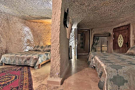 Family Cave Room
