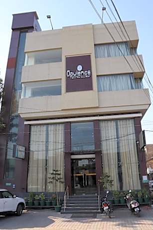 HOTEL OPULENCE