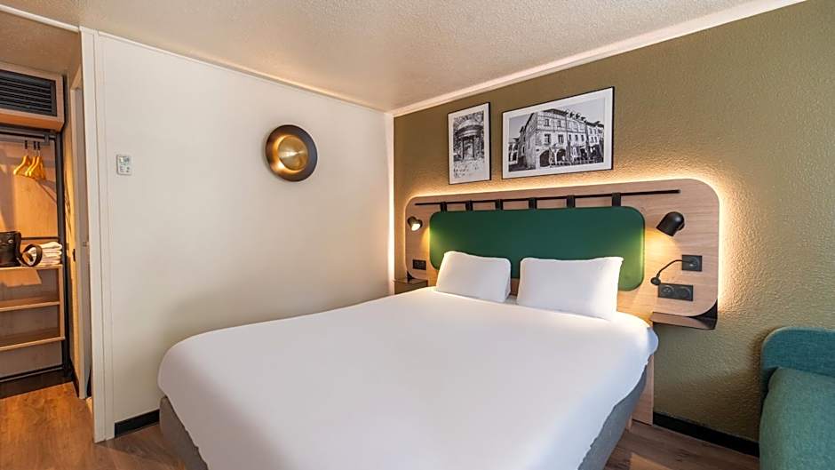 Campanile Orange Hotel