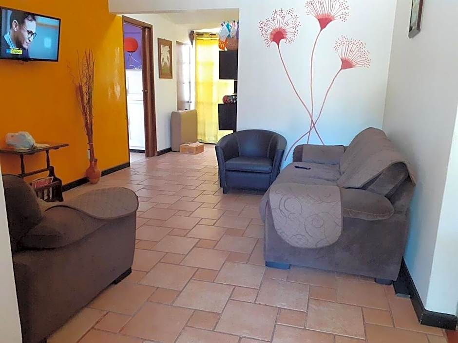 Casa Gris Tule