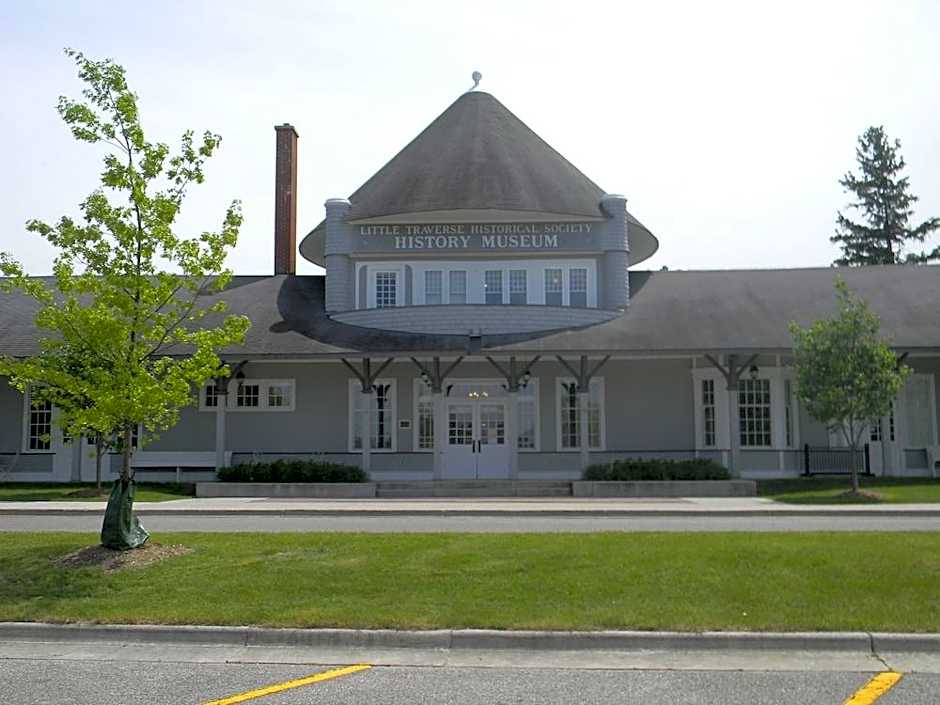 Stafford's Perry Hotel
