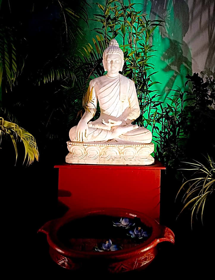 Shining Sand Beach Hotel