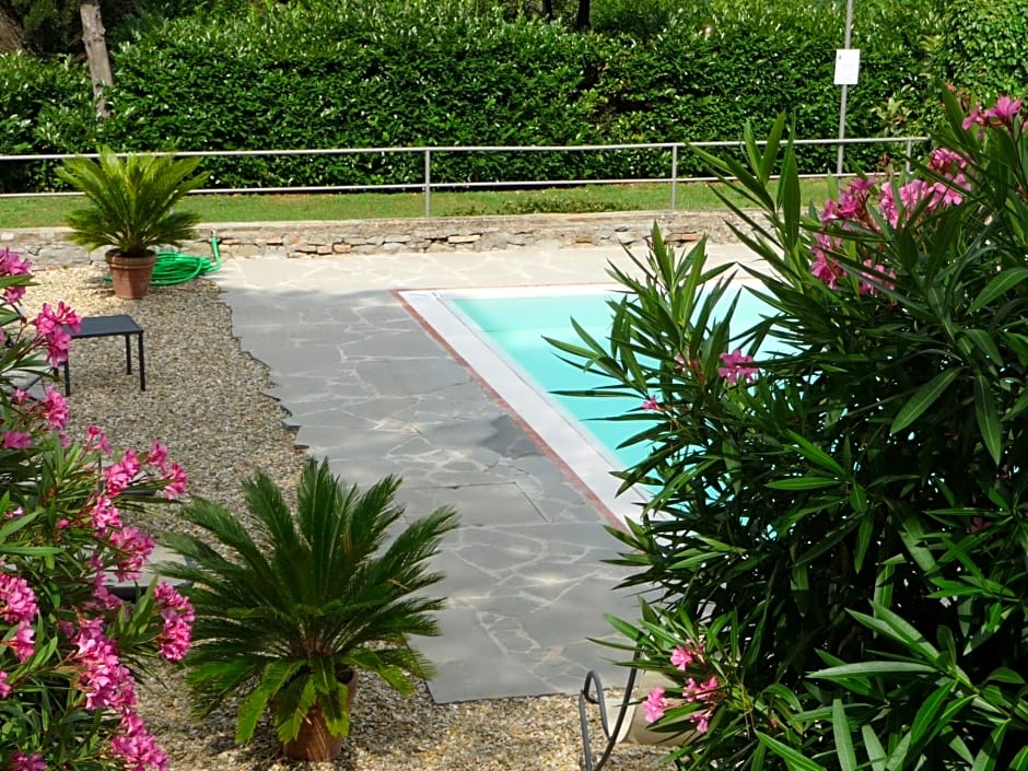 Hotel Villa Dei Bosconi