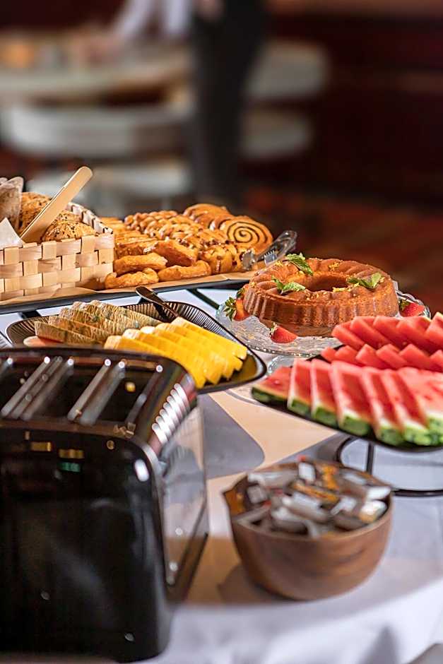 Hotel Holt - The Art Hotel