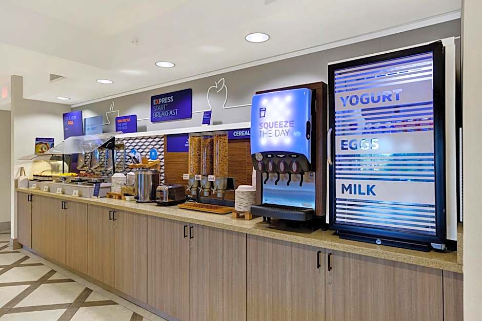 Holiday Inn Express & Suites Carpinteria By IHG