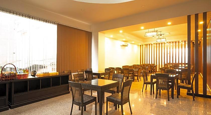 Intouch Riverside Hotel