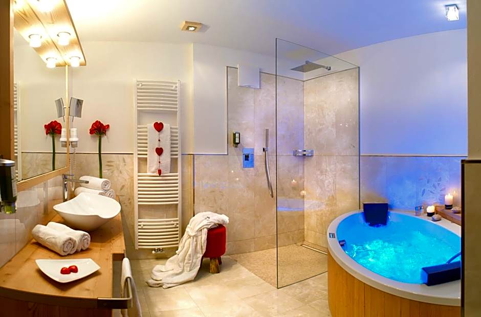 Abinea Dolomiti Romantic Spa Hotel