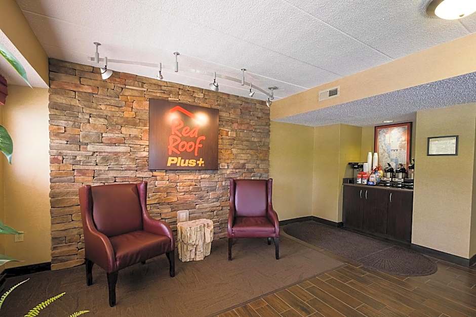 Red Roof PLUS+ Wilmington - Newark