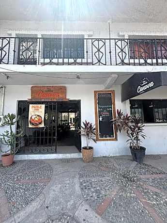 Canova Hostel & Pizza