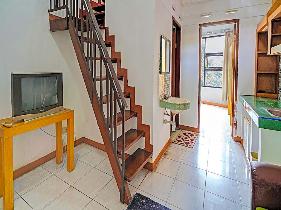 Super OYO Capital O 91810 Hotel Balebat 2