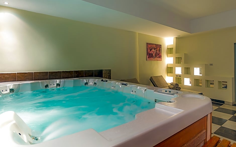 SUNRISE Riviera Resort