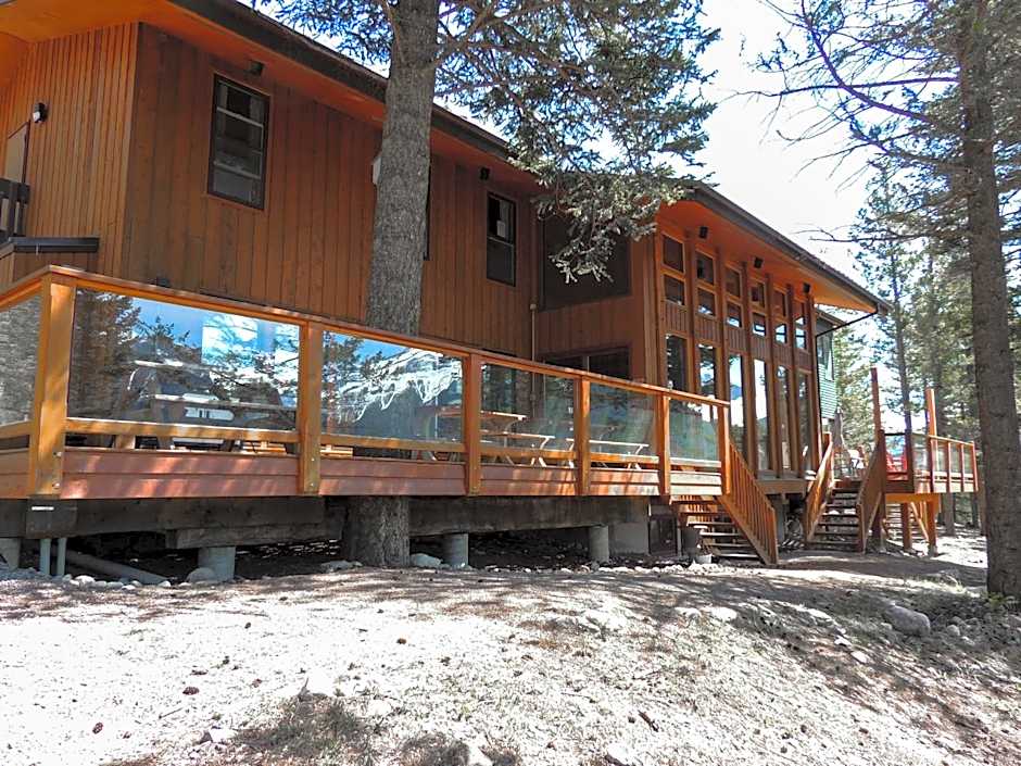 Canmore Alpine Hostel - Alpine Club of Canada