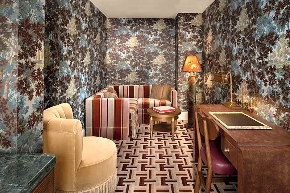 The Stoneleigh, Autograph Collection