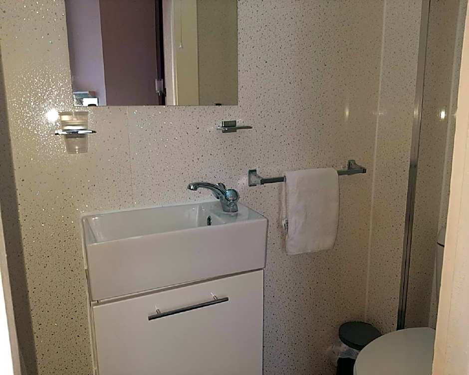 Seacroft Guest House