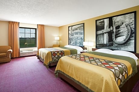 Queen Studio Suite With Two Queen beds - Non-SmokingÂ 