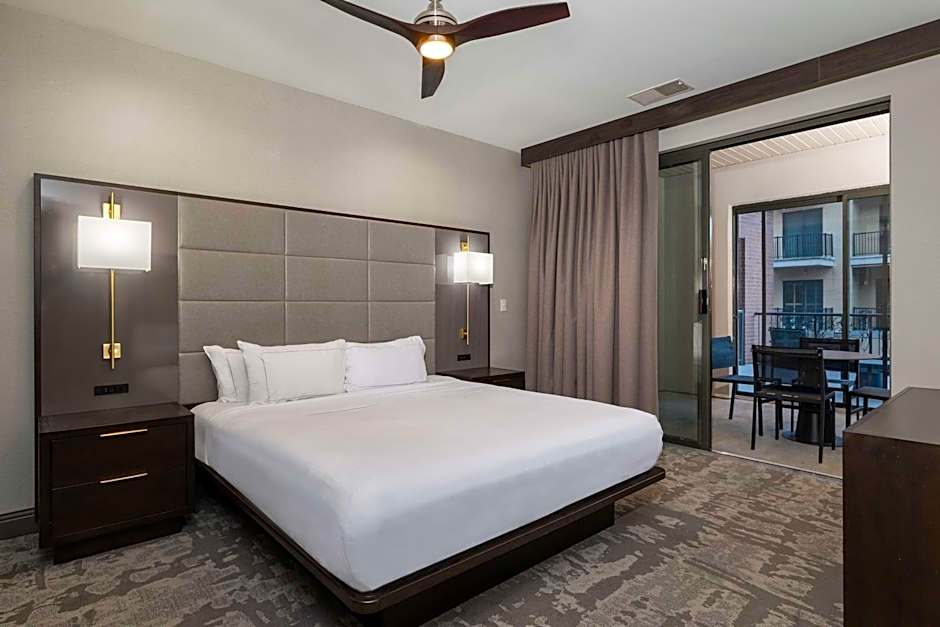 Photo 1 of 5 of 1 Bedroom 1 King Bed Condo, Fountain View