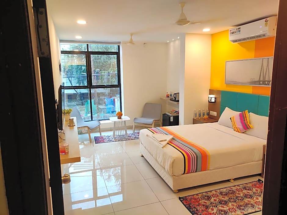 Hotel White Fields