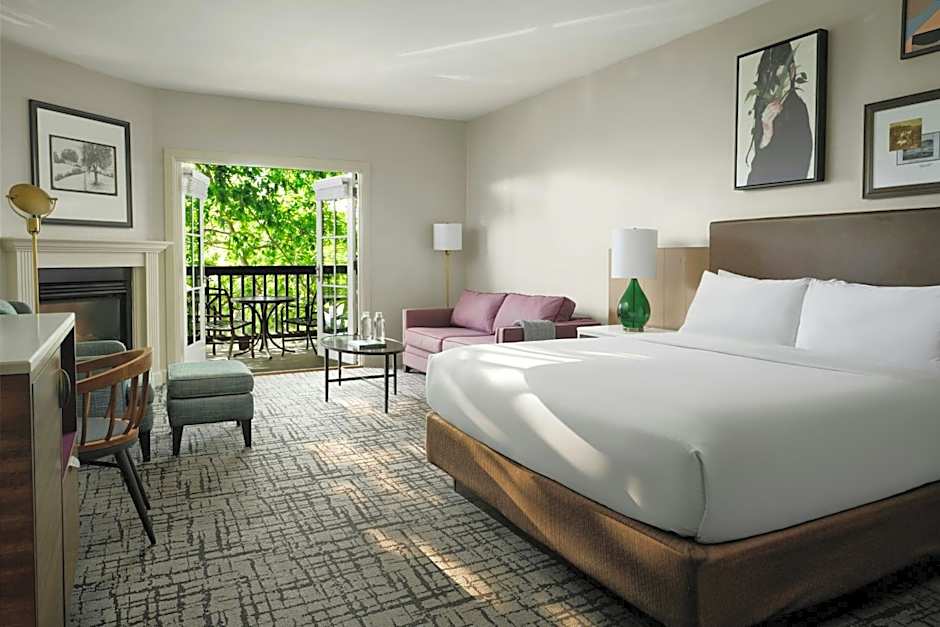 Photo 1 of 8 of 1 King Bed Lodge