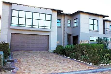 8 Moda Rossi Self Catering